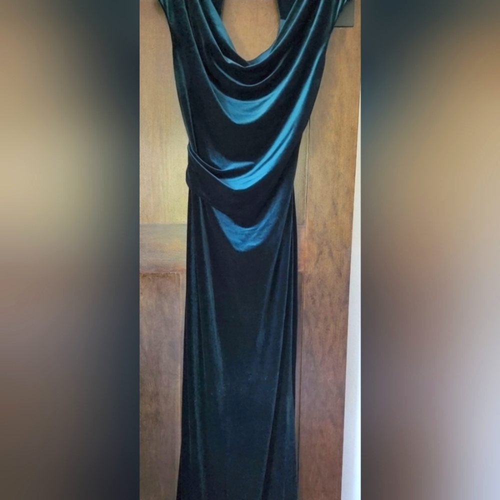 Vince Camuto green stretch velvet womans 8